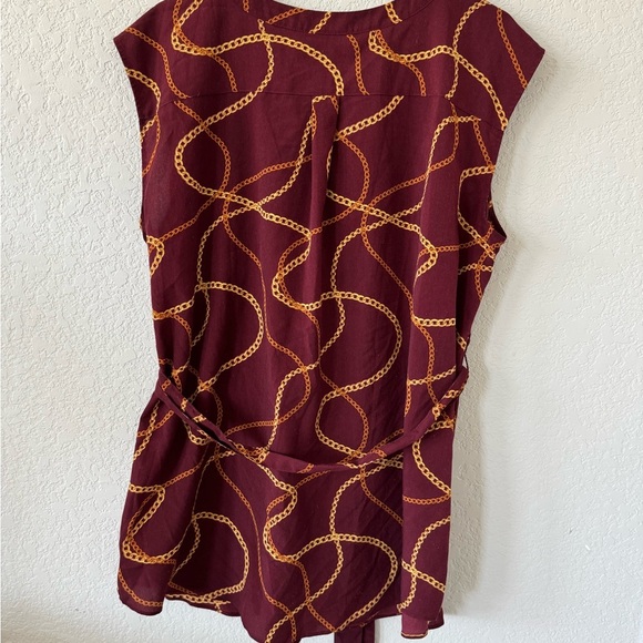 Maternity Chain Print Sleeveless Top - Burgundy and Gold - Picture 2 of 6